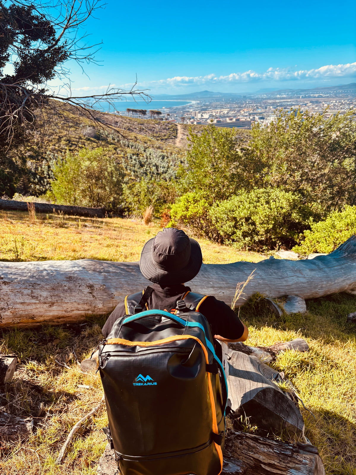 The Explorer’s Code: Packing Smart for 3 Days in the Unknown - TREKARIUS